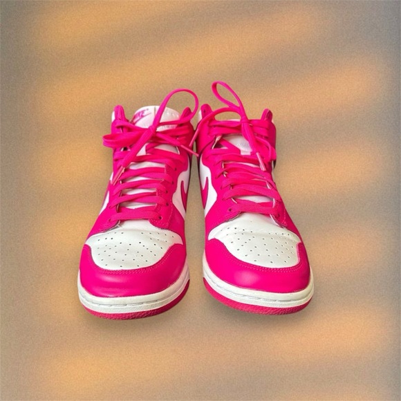Nike Dunk High Pink - Picture 3 of 6